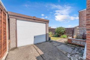 Photo 21- click for photo gallery